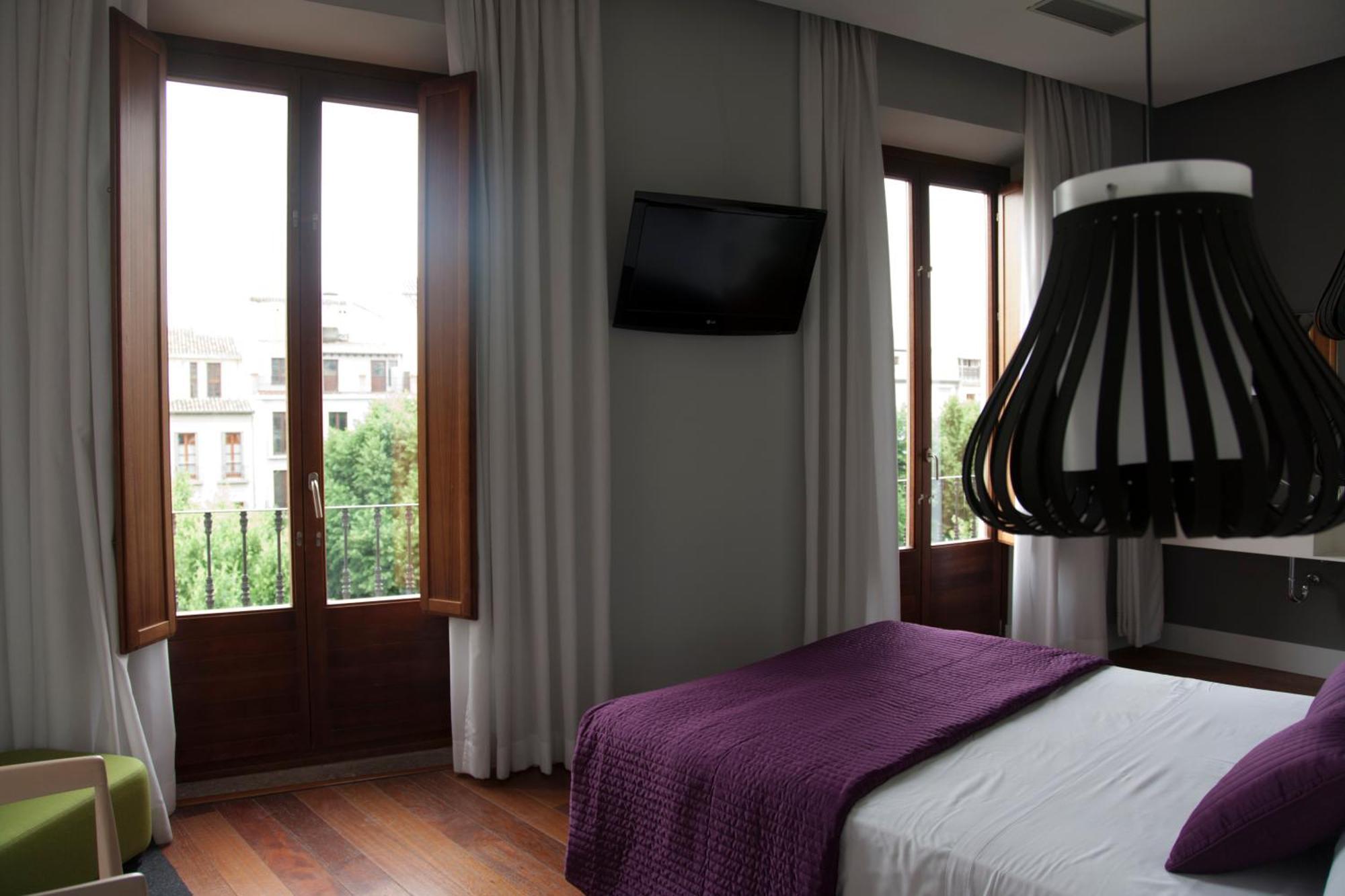 Khu Hotel — Photos 2